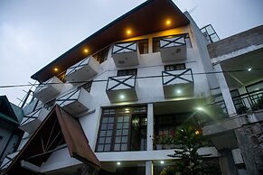 Manudi Glenfallsedge Rest