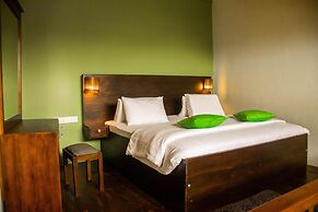 Manudi Glenfallsedge Rest