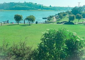 Manudi Glenfallsedge Rest