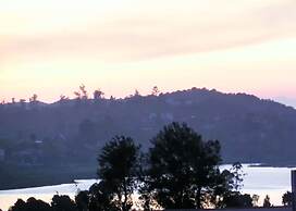 Manudi Glenfallsedge Rest