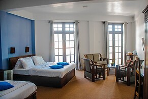 Manudi Glenfallsedge Rest