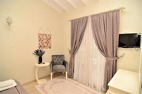 Alacati Eldoris Otel