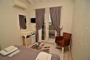 Alacati Eldoris Otel