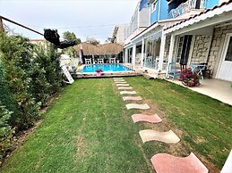 Alacati Eldoris Otel