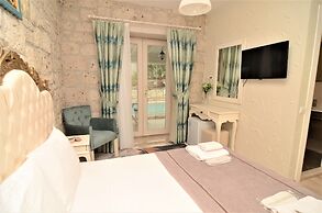 Alacati Eldoris Otel