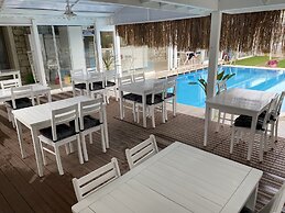 Alacati Eldoris Otel