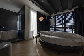 MaisonMe Boutique Hotel - Adults Only