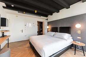 MaisonMe Boutique Hotel - Adults Only