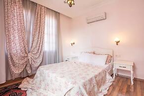 Defne Oldtown Suites