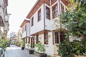 Defne Oldtown Suites