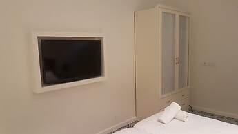 Koresh Hotel