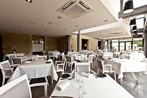 Logis Hostellerie St Germain