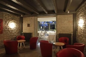 Logis Hostellerie St Germain