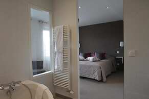 Logis Hostellerie St Germain