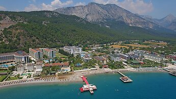 Dosinia Luxury Resort