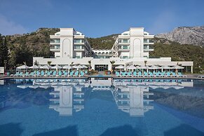Dosinia Luxury Resort