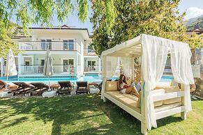 Mozaik Swim Up Hotel and Apartments