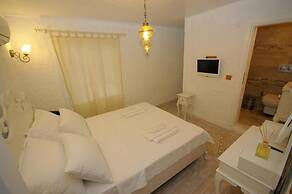 Alacati Alanur Otel
