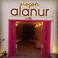 Alacati Alanur Otel