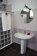 Takamaka Green Village