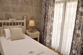 Assos Sunaba Kasri - Special Class