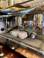 The Golden Stork - Hostel