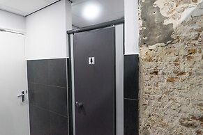 The Golden Stork - Hostel