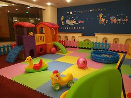 Merryland Traders Hotel