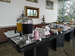 Hotel Dan Inn Campos do Jordão