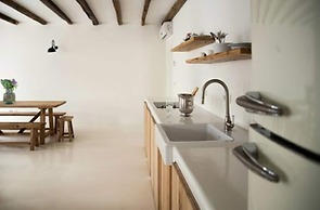 Manastir Alacati Hotel