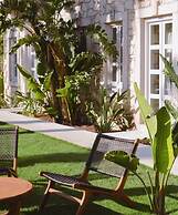 Manastir Alacati Hotel