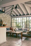 Manastir Alacati Hotel