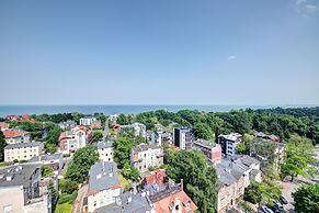 Dom & House - Level Eleven Apartment Sea View