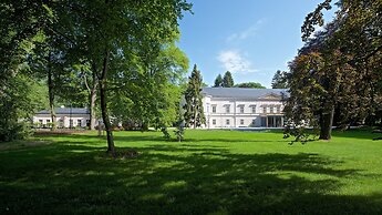 Zámek Ratměřice Hotel & Resort