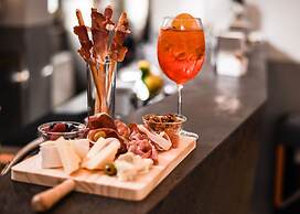 Babila Hostel & Bistrot