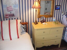 Rothesay House Heritage Inn B&B