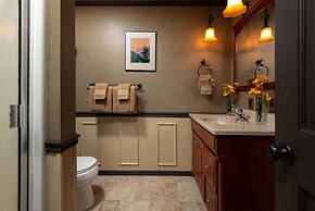 Paddler's Lane Retreat