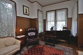 Bradford Place Inn & Gardens