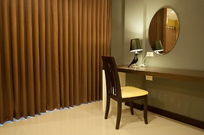 The Cozy Nest Boutique Rooms