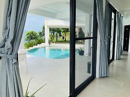 Stunning luxe 220sm villa by the sea entirely private with own pool