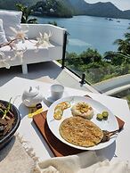 Stunning luxe 220sm villa by the sea entirely private with own pool