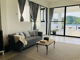 Stunning luxe 220sm villa by the sea entirely private with own pool