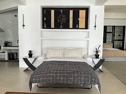 Stunning luxe 220sm villa by the sea entirely private with own pool