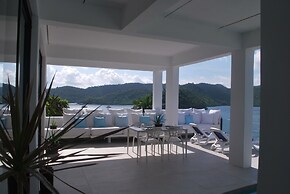 Stunning luxe 220sm villa by the sea entirely private with own pool