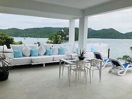 Stunning luxe 220sm villa by the sea entirely private with own pool