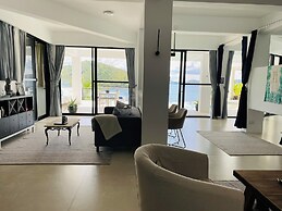 Stunning luxe 220sm villa by the sea entirely private with own pool