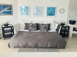 Stunning luxe 220sm villa by the sea entirely private with own pool