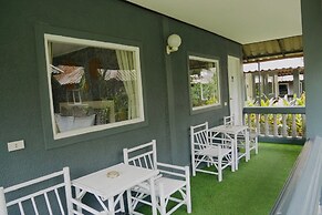 Let's Hyde Pattaya Resort & Villas