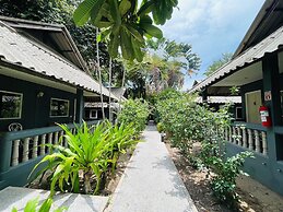 Let's Hyde Pattaya Resort & Villas