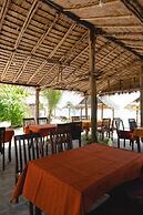 Pranee Beach Bungalows